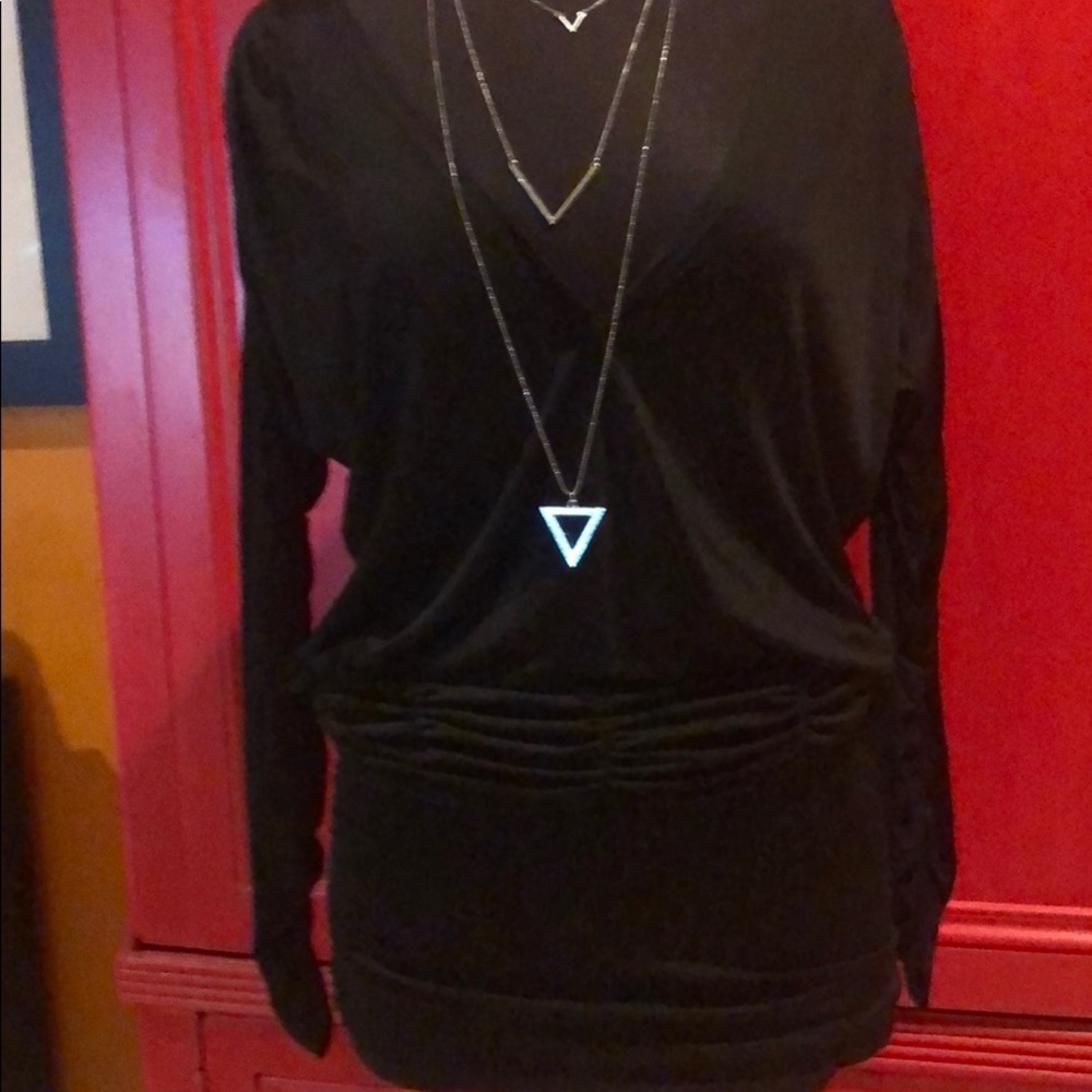 Like New BEAUTIFUL Alice + Olivia blacks  dress.